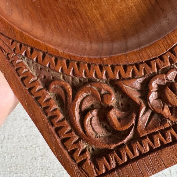 Vintage Solid Teak Long Flat Tray with Carved Flower Detailing - Picture 11 of 12